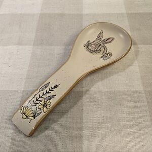 Homestyles Adorable Evergreen Bunny Spoon Rest Stoneware Ceramic Floral
